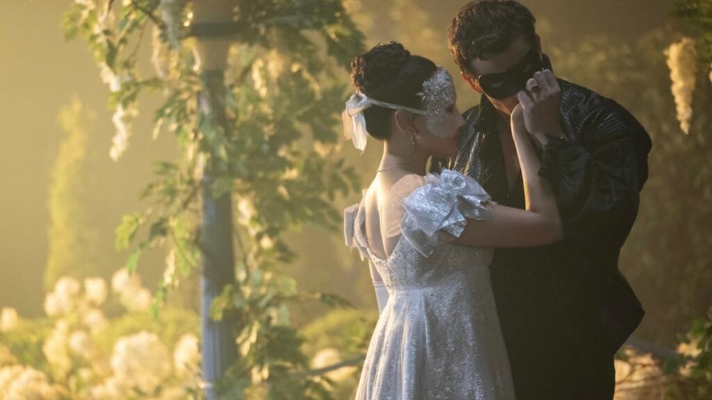 Yerin Ha as Sophie Baek and Luke Thompson as Benedict Bridgerton in Bridgerton Season 4. LIAM DANIEL/NETFLIX
